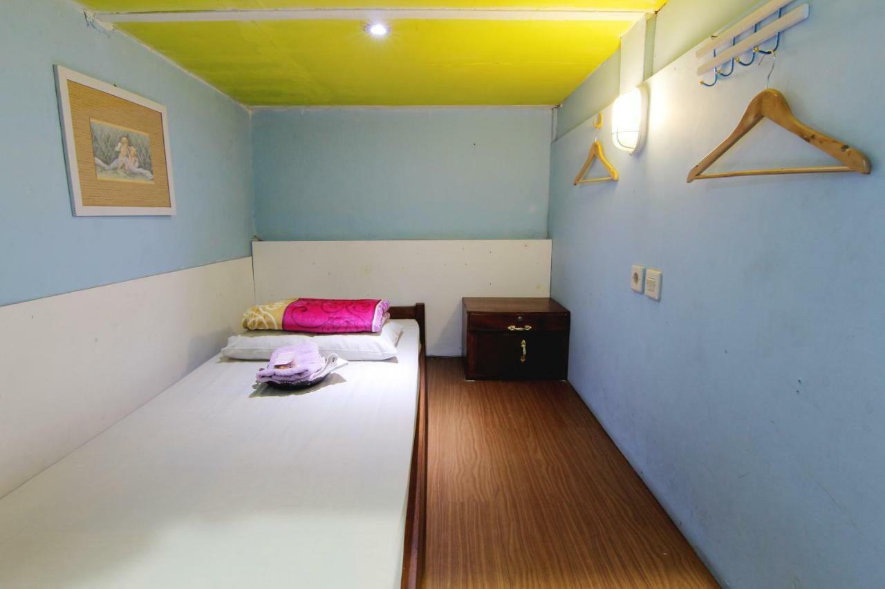 See You Soon Backpacker Hostel Yogyakarta Dış mekan fotoğraf